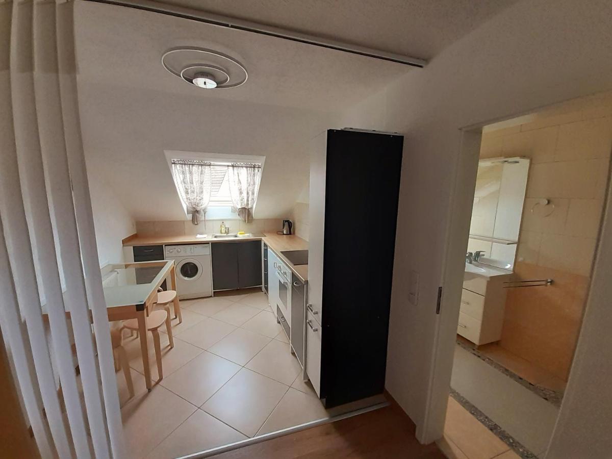 Apartment City Metzingen Ройтлинген Екстериор снимка